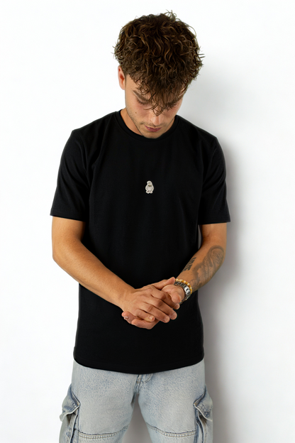 CAMISETA BÁSICA NEGRA